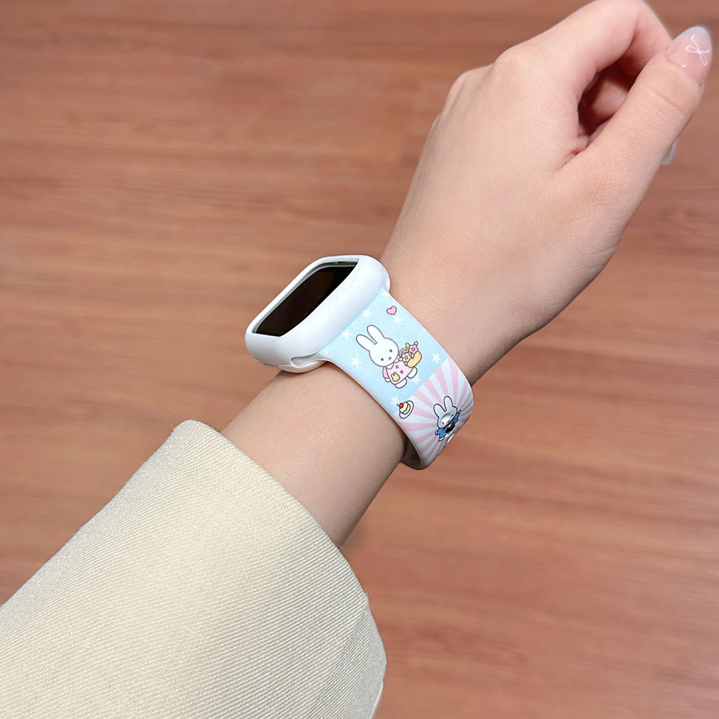 Dopamine Color Miffy Silicone  - đánh giá và giá Home Cinema Apple